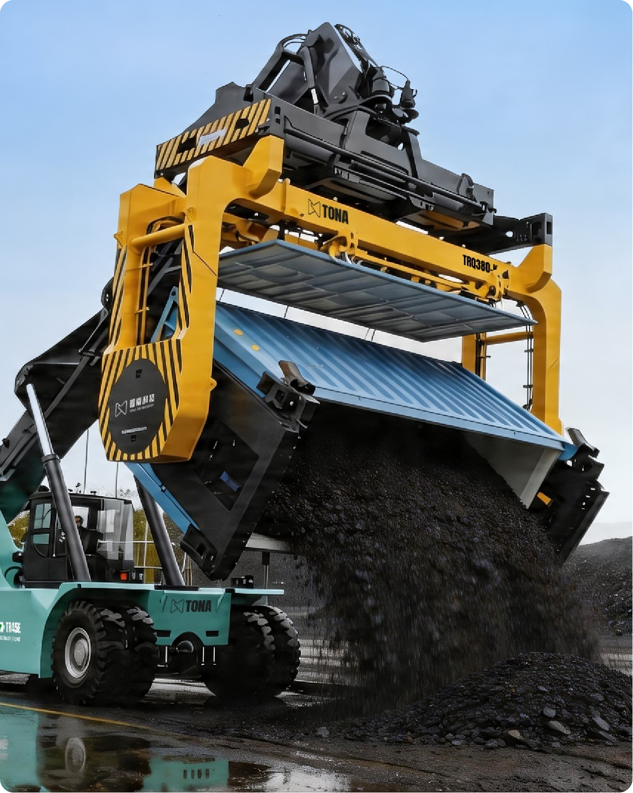 Reach Stacker
