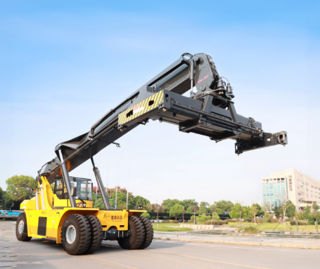 reach stacker