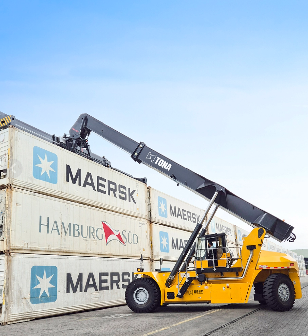 Container Handler Vs Reach Stacker: Key Differences Explained